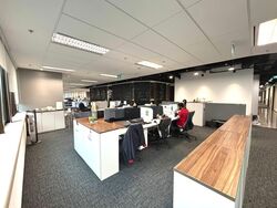 United Square (D11), Office #549026321